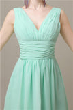 Pretty V-neck A-line Knee-Length Bridesmaid Dresses