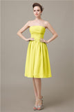 Pretty Strapless Chiffon A-line Knee-Length Bridesmaid Dresses