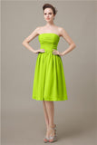 Pretty Strapless Chiffon A-line Knee-Length Bridesmaid Dresses